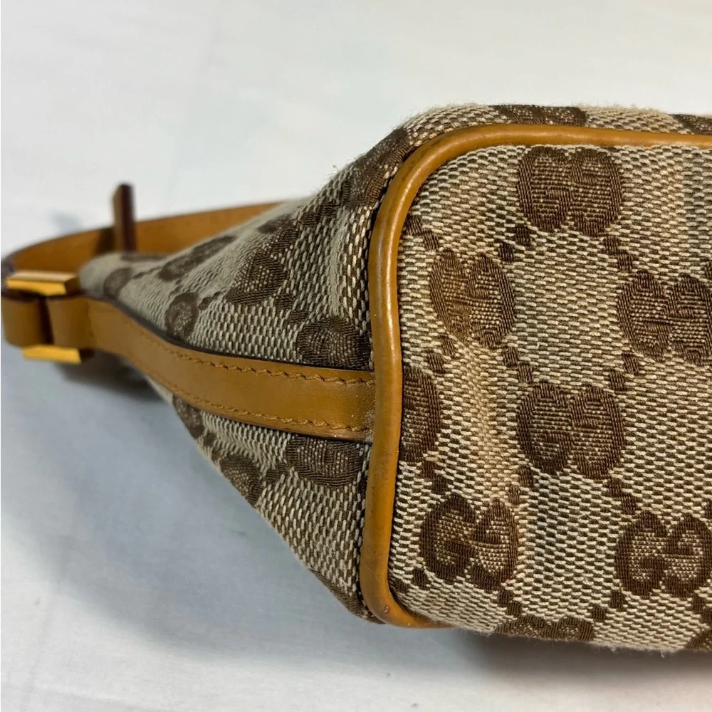 Super cute Gucci mini Pochette - Picture 11 of 13